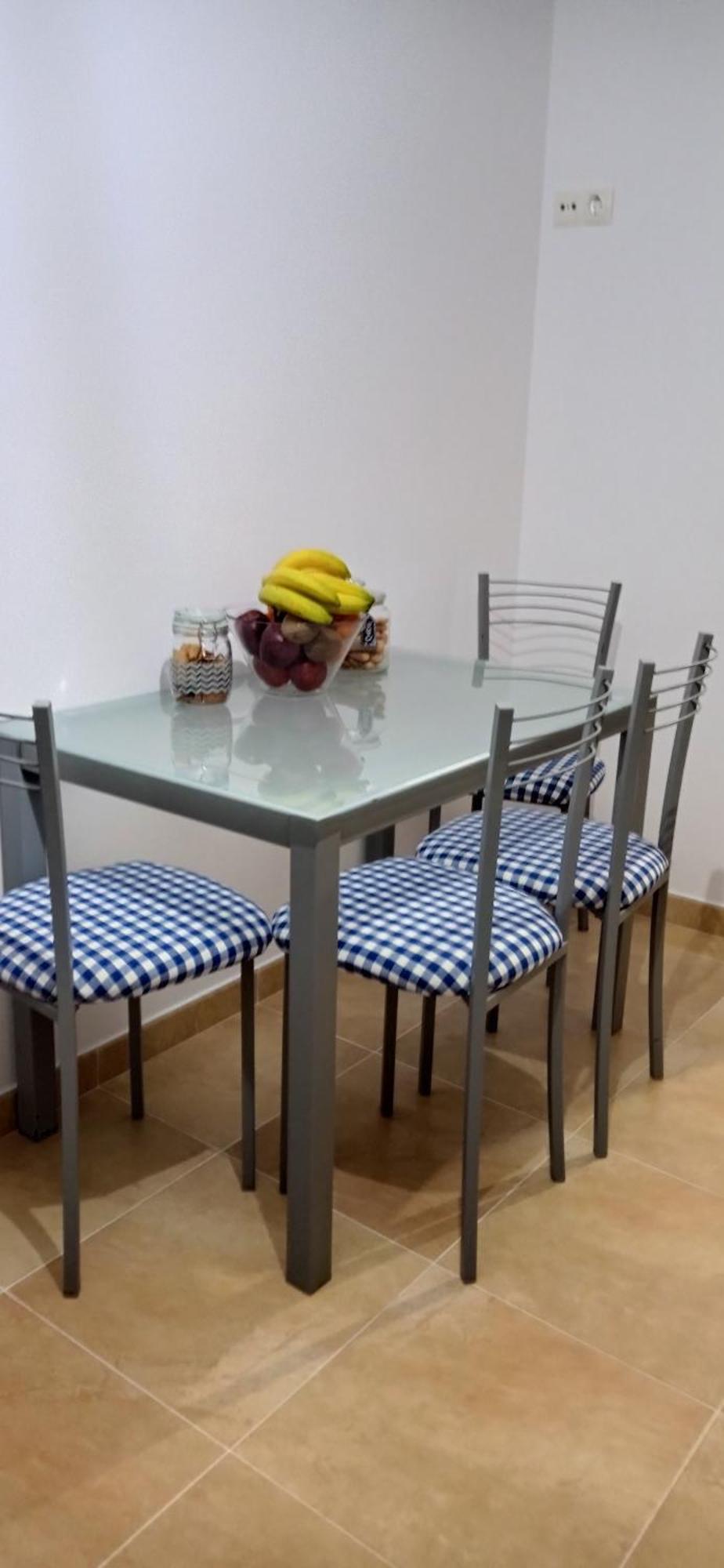 Suite In Shared Apartment Сее Екстериор снимка